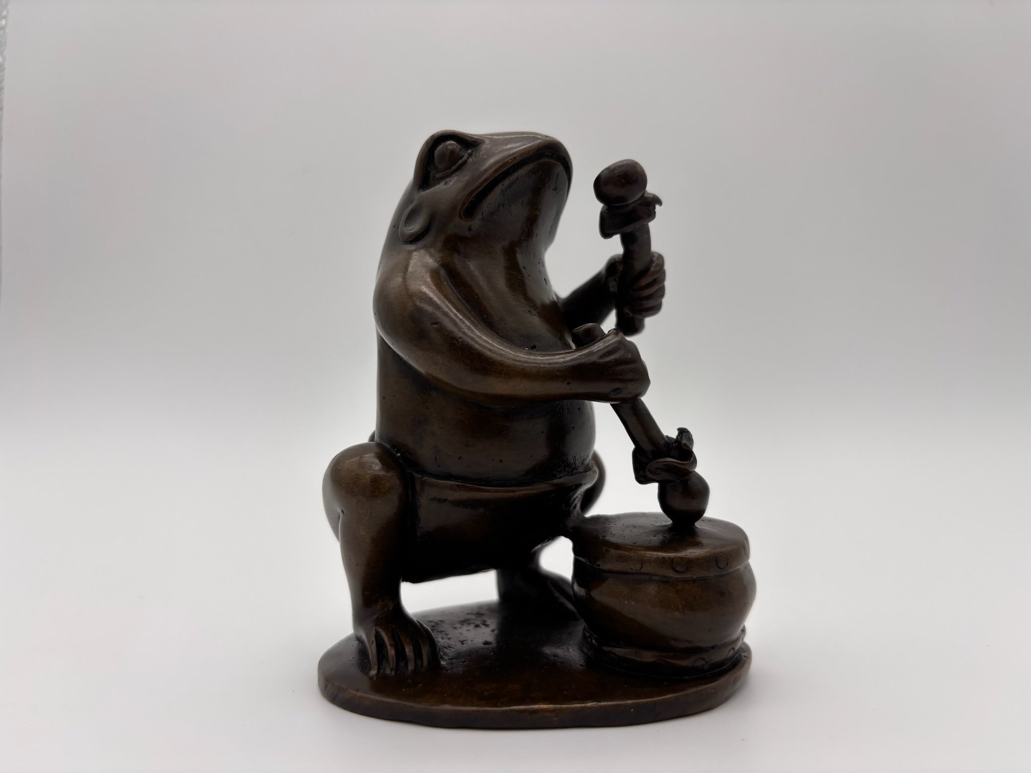 Antique Japanese Wooden Netsuke 'Frog'