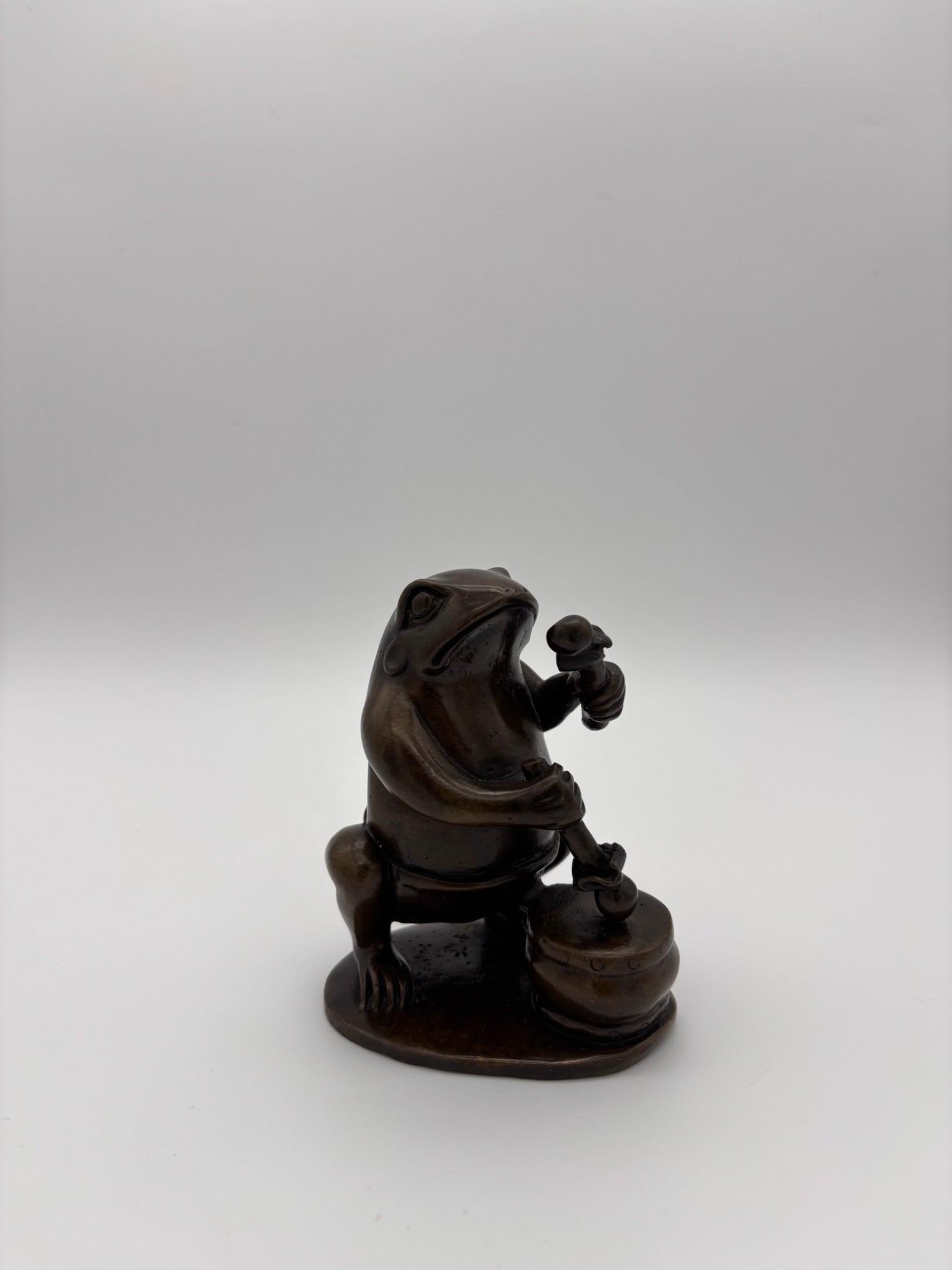 Antique Japanese Wooden Netsuke 'Frog'