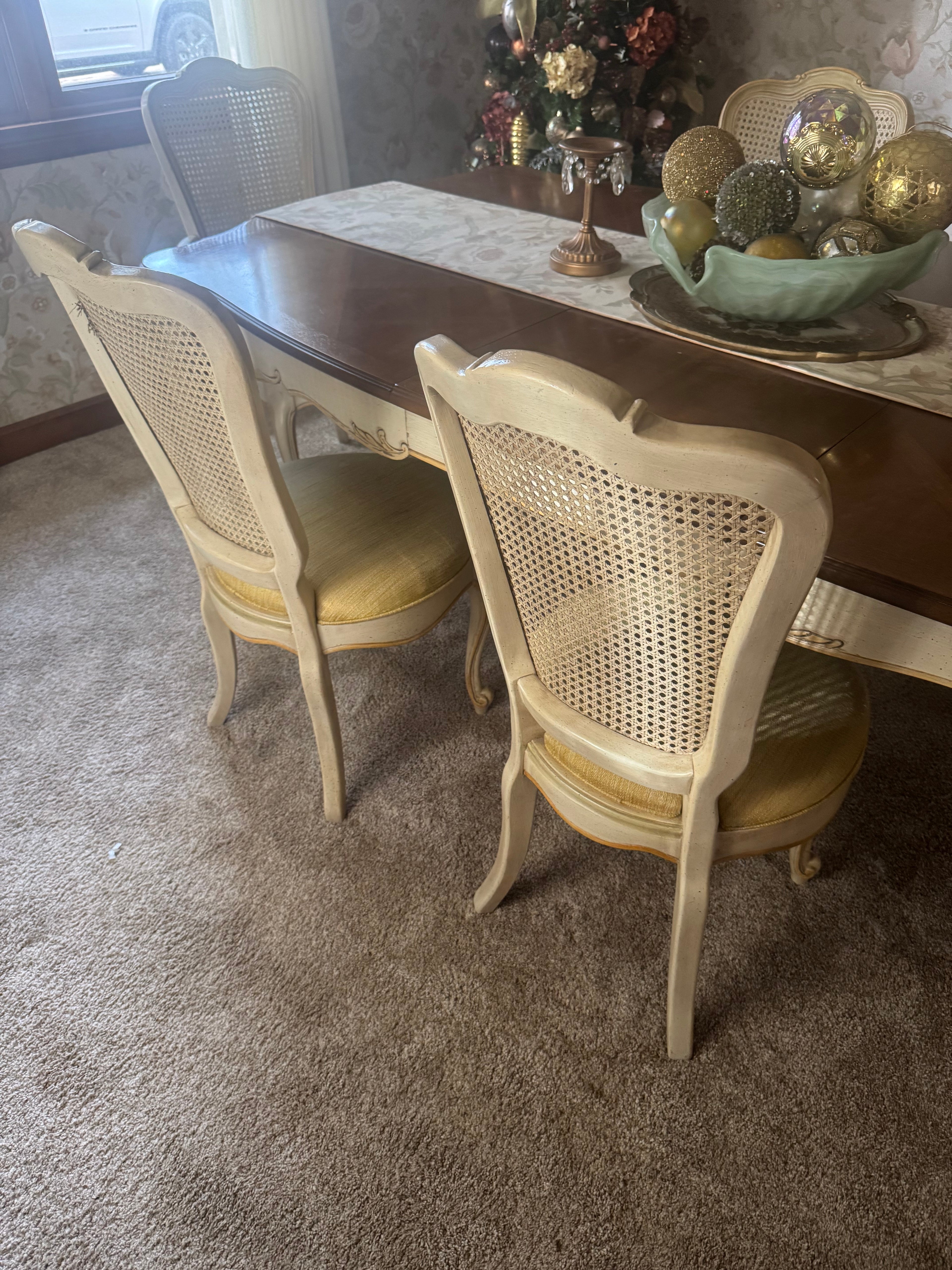 Thomasville French Provincial Dining Hutch- Table- 6 Chairs